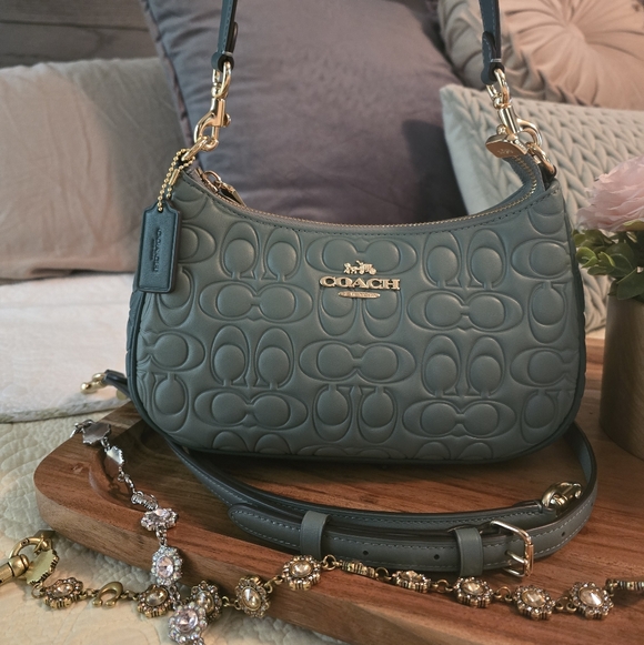 Coach Handbags - Coach TERI bag In Sage